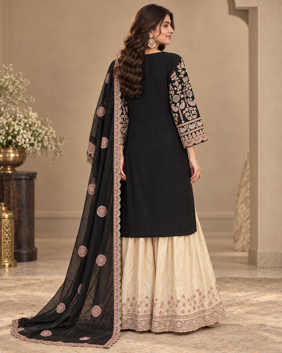 Elegant Black and Dusty Gold Palazzo